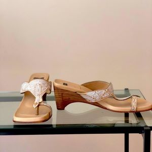 Hype boho sandal.